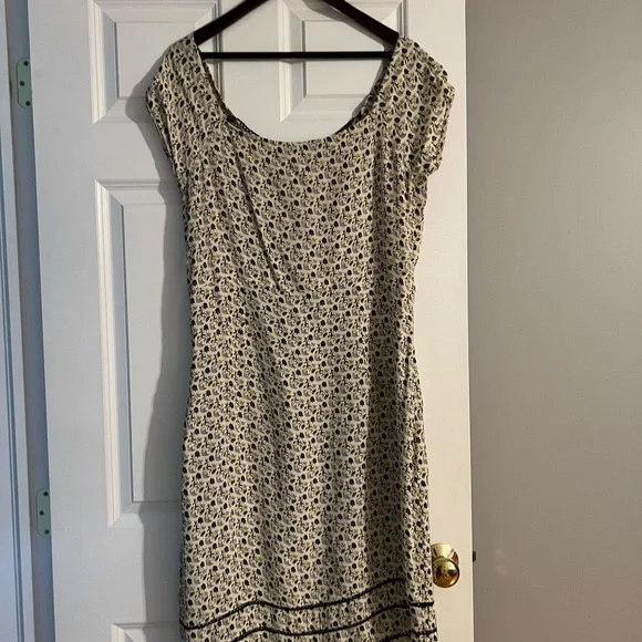 Vintage Nostalgia dress - Picture 5 of 7